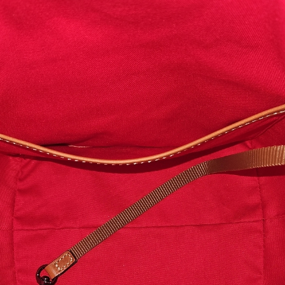 Dooney And Bourke Saffiano Drawstring Crossbody, Nwt - Picture 7 of 16